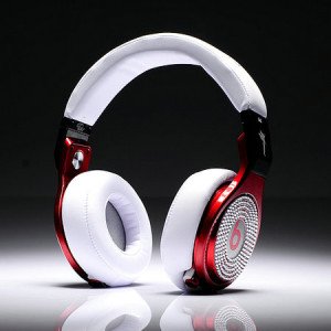 Classic-Beats-Pro-High-Performance-Headphones-diamond-red-white