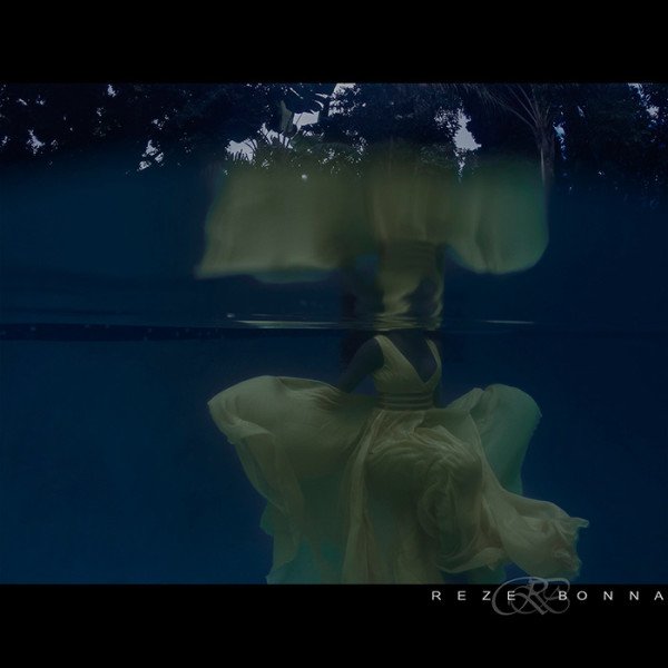 See Vimbai Mutinhiri's amazing underwater Shoot! - ZIMBUZZ