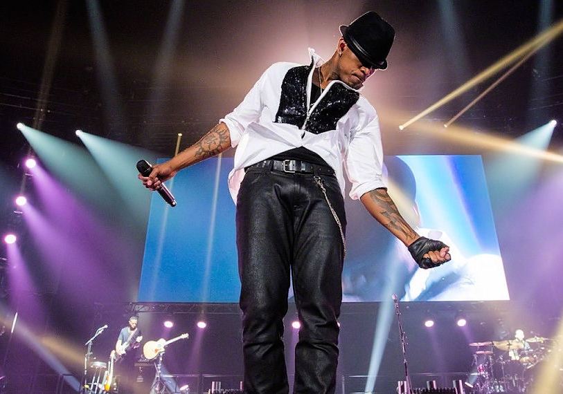 Neyo gives a Guest performance at the previously held event