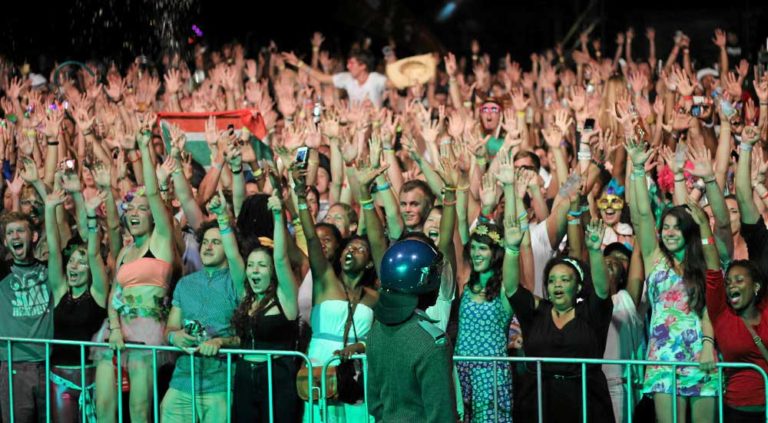 ENTHUSE To Host The First Vic Falls Party Bus For the Vic Falls Carnival