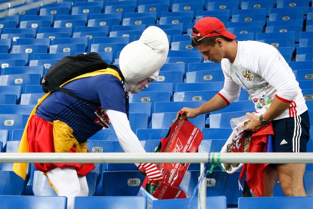 Japan leave stadium spotless despite suffering World Cup 2018 heartbreak