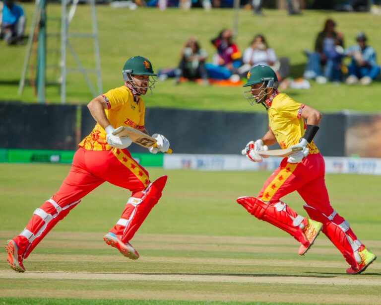 Proteas Off to a Flying Start in Tri-Series with 5-Wicket Win Over Zimbabwe