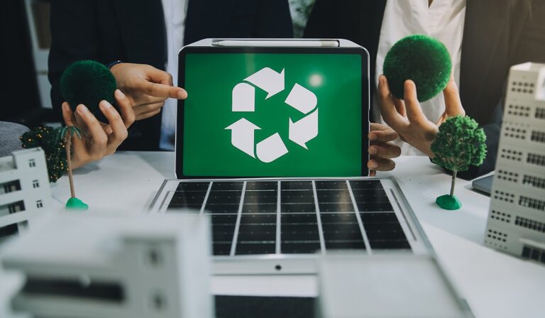 Sustainable Solar E-Waste Management Comes Under Spotlight in Zimbabwe